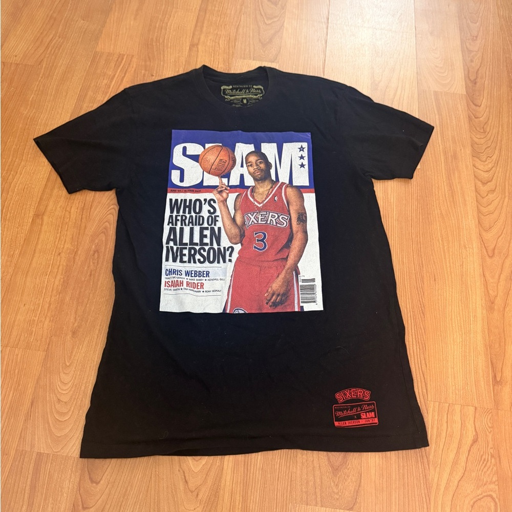 Allen Iverson Slam Magazine Tee – Mitchell & Ness (Men’s Medium)